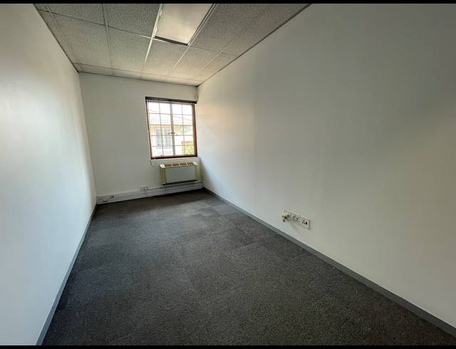 331M² OFFICE TO LET IN PARKTOWN
